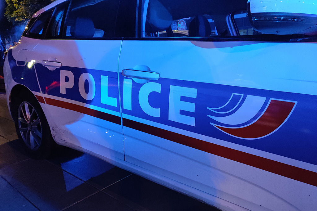 Ormesson-sur-Marne : Il vole une voiture et fonce sur un policier qui fait feu à trois reprises