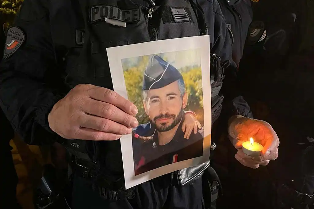 Meurtre d’Éric Masson : Ilias Akoudad reconnait finalement avoir «tiré sur le policier»
