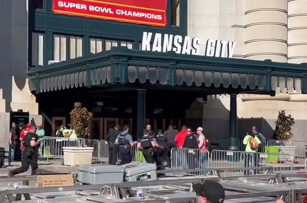 Kansas City : Un mort et 14 blessés après des tirs lors de la parade des vainqueurs du Super Bowl