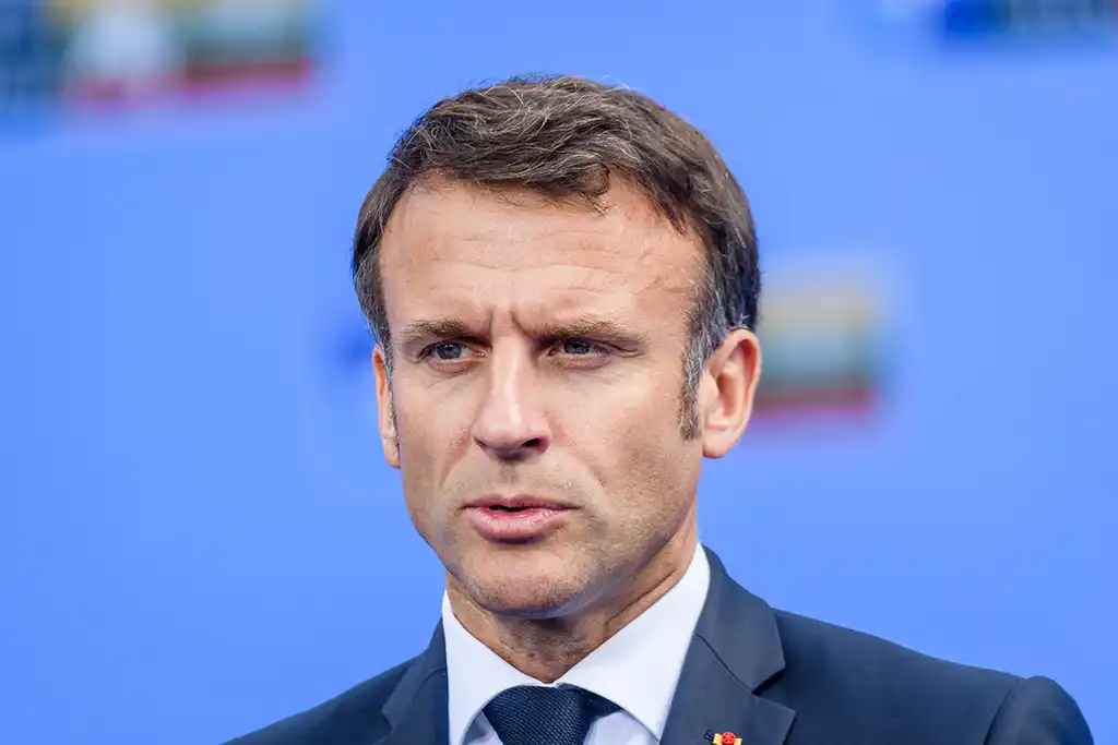 Guerre en Ukraine : Emmanuel Macron n'écarte pas, à l'avenir, l'envoi de troupes militaires