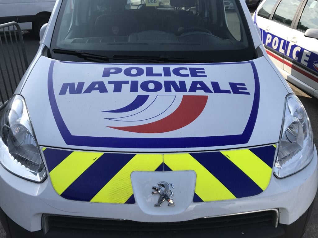 Hautes-Alpes : Un suspect interpellé après une course-poursuite de 70 km, 100 kg de drogue saisie