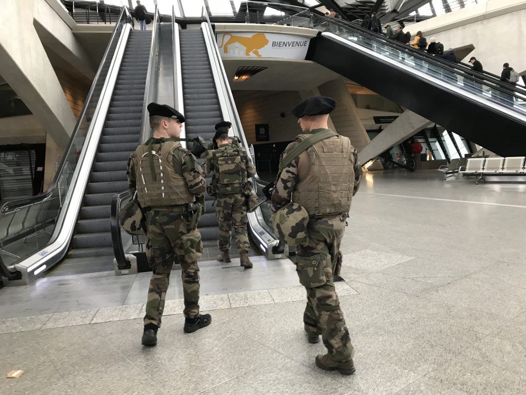 Lyon : Il invective une patrouille Sentinelle et se fait interpeller pour apologie du terrorisme