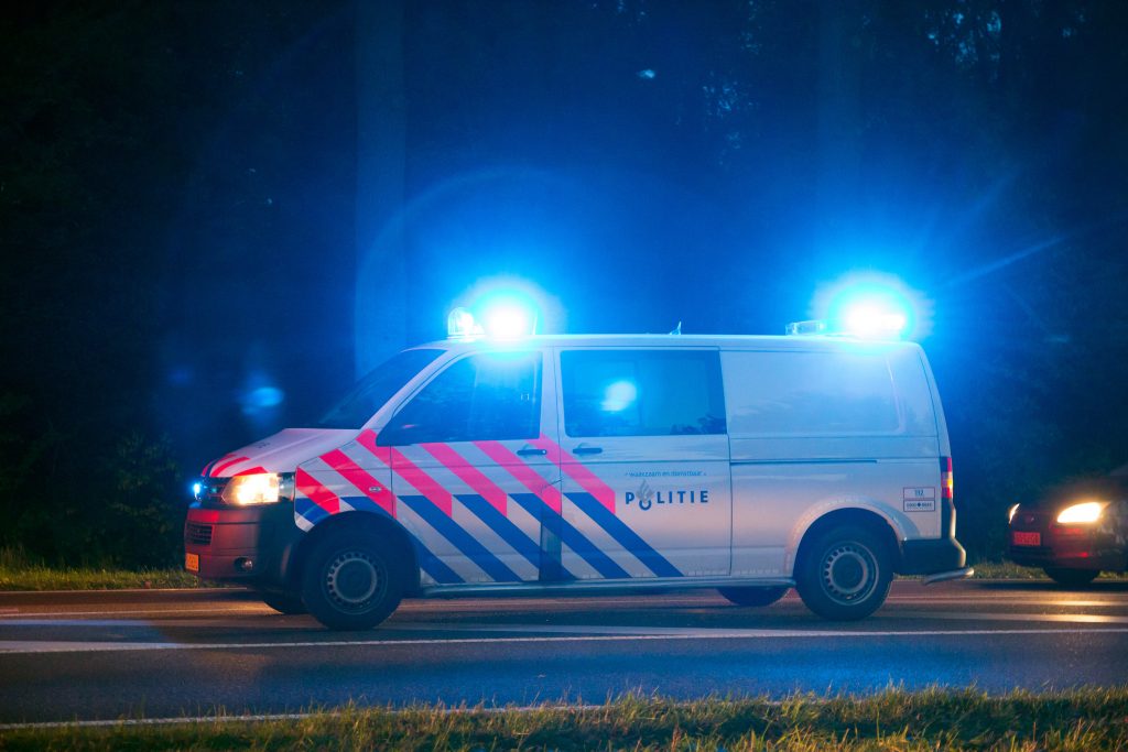 Attaque au couteau à La Haye aux Pays-Bas : au moins 3 blessés, l'assaillant en fuite