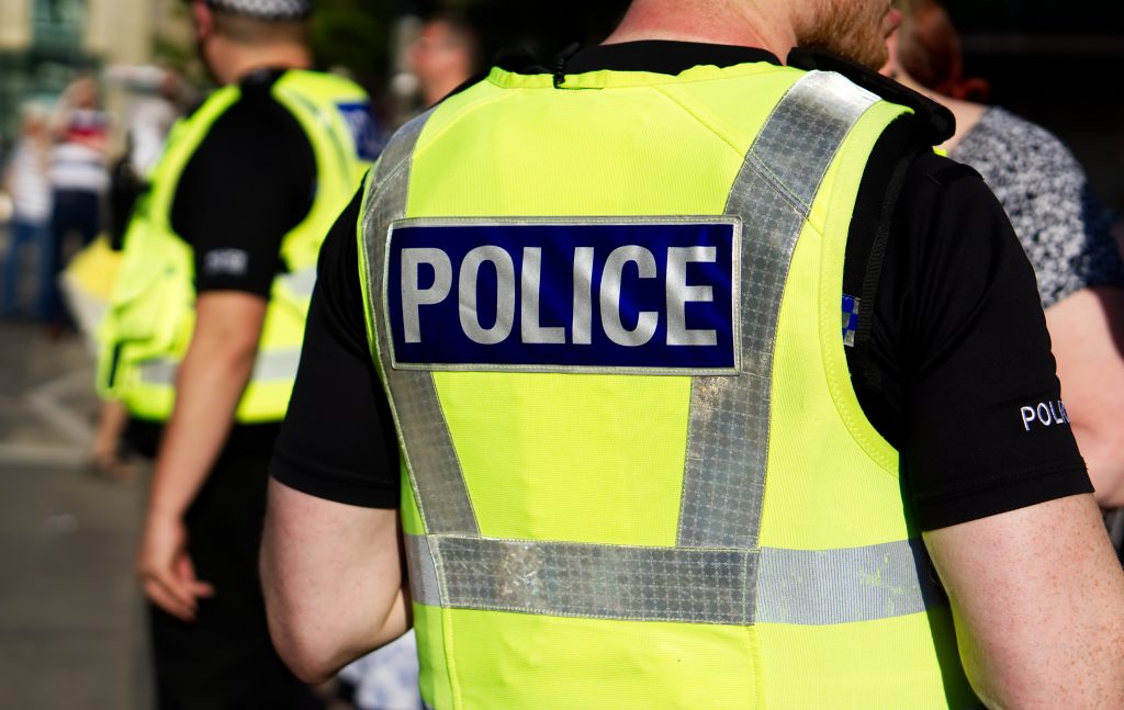 Londres : 3 engins explosifs improvisés découverts, les services antiterroristes saisis de l'enquête.
