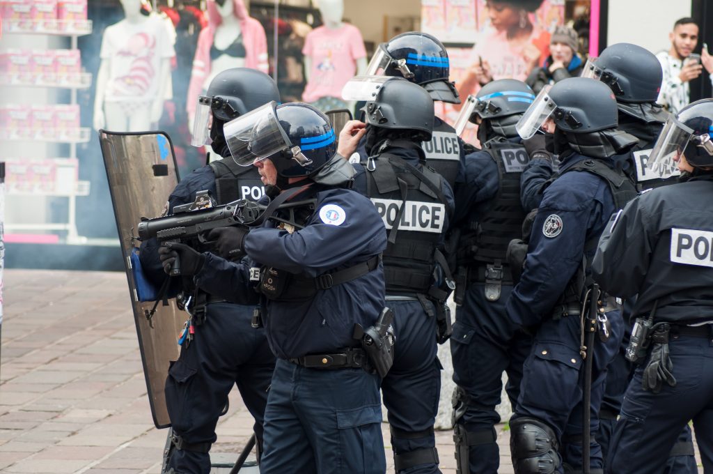 Étudiant éborgné à Rennes par un tir de LBD en 2016 : la justice rend un non-lieu pour les 2 policiers