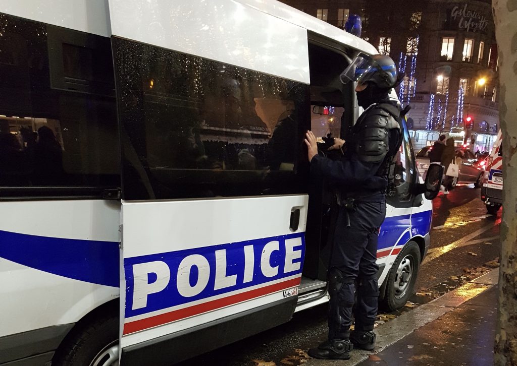 Manifestation au Havre : Un commissaire de police a un doigt arraché par l’explosion d’un pétard