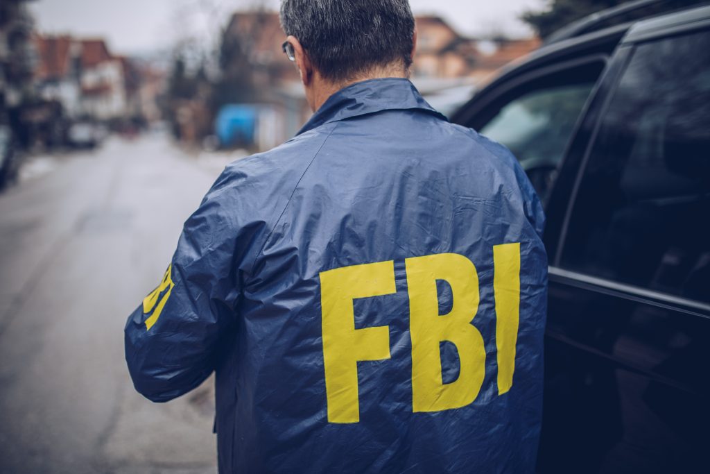 États-Unis : Le FBI découvre des têtes cousues sur d'autres corps et des seaux remplis de membres