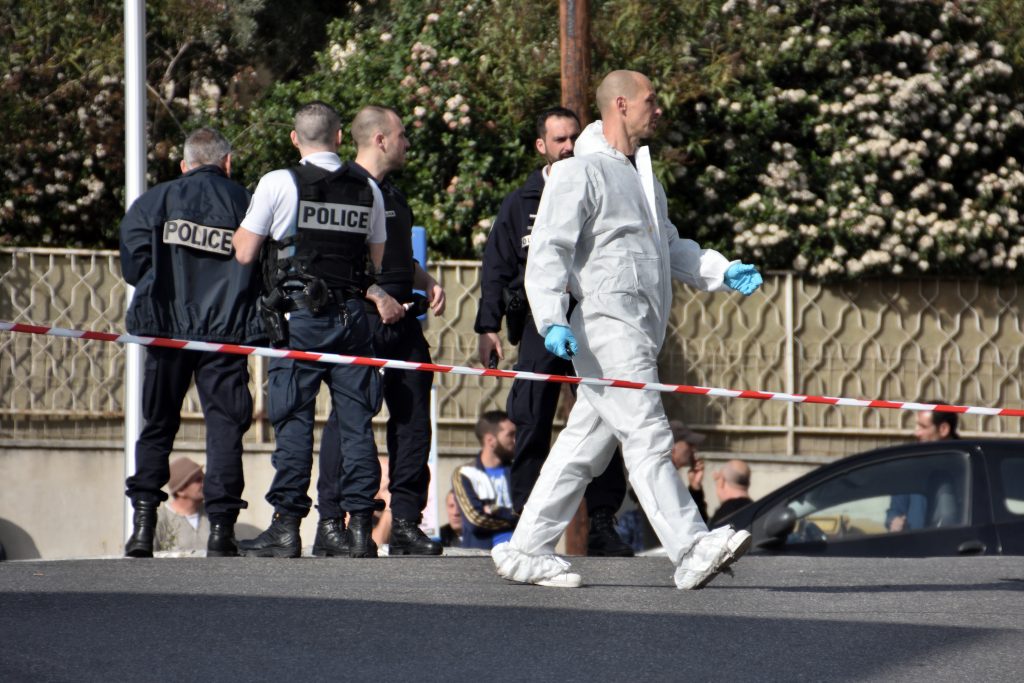Marseille : Un homme de 35 ans tué d'un coup de couteau au thorax en pleine rue