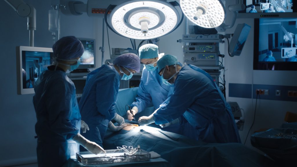 Bordeaux : Un chirurgien condamné pour l’oubli d’une compresse qui a causé une amputation