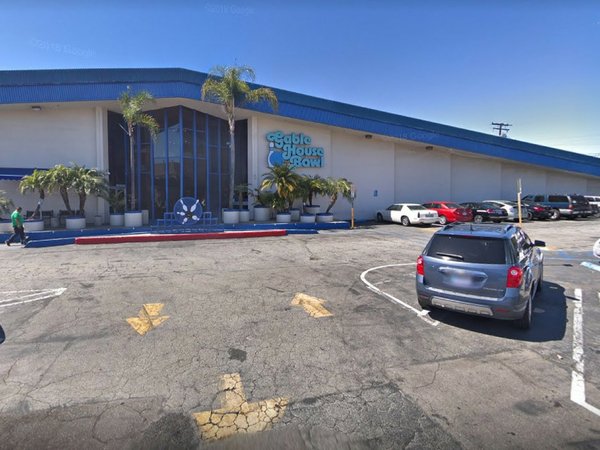 Californie : Fusillade dans un bowling à Torrance, près de Los Angeles. Au moins 3 morts.