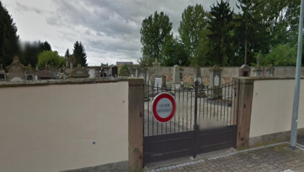 Bas-Rhin : 96 tombes du cimetière juif de Quatzenheim ont été profanées.