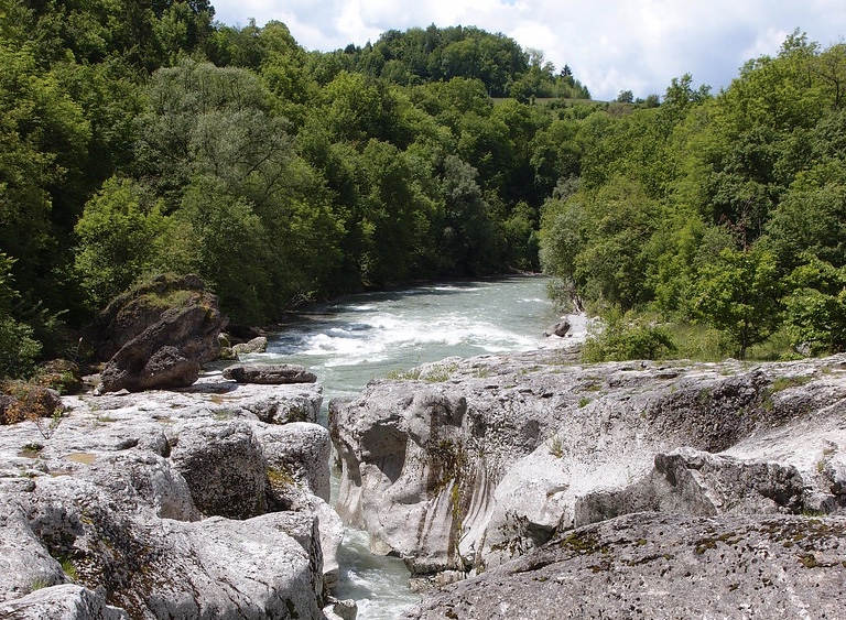 Haute-Savoie : Un enfant de 11 ans se noie dans les gorges du Fier près d’Annecy