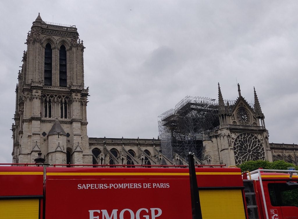 Notre-Dame : «Si on n'avait pas été aussi rapides, les deux tours seraient tombées» expliquent les pompiers