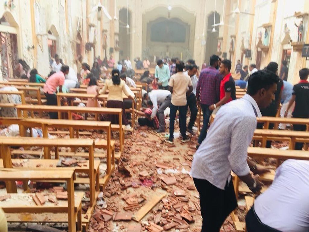 Attentats contre des églises et des hôtels au Sri-Lanka : au moins 207 morts