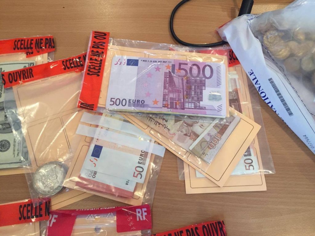 Yvelines : Un convoyeur d'argent de la drogue condamné seulement pour conduite sans permis, les 30 000 € lui sont restitués