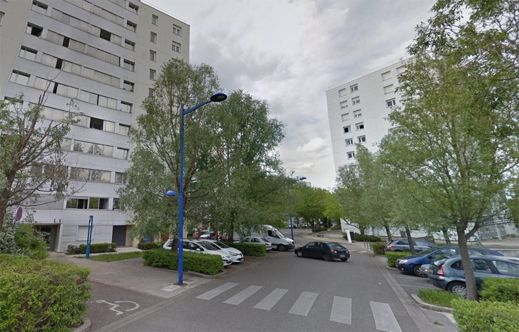 Rhône : Une patrouille de policiers attaquée par une quarantaine d'individus à Saint-Priest