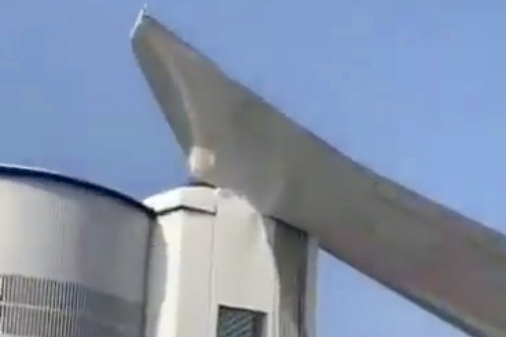 Nice : L’aile d’un Boeing percute une passerelle de l’aéroport