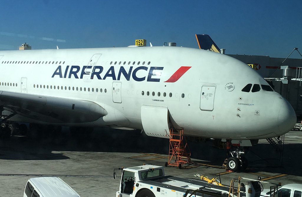Paris : De la listeria dans des sandwiches servis sur des vols Air France