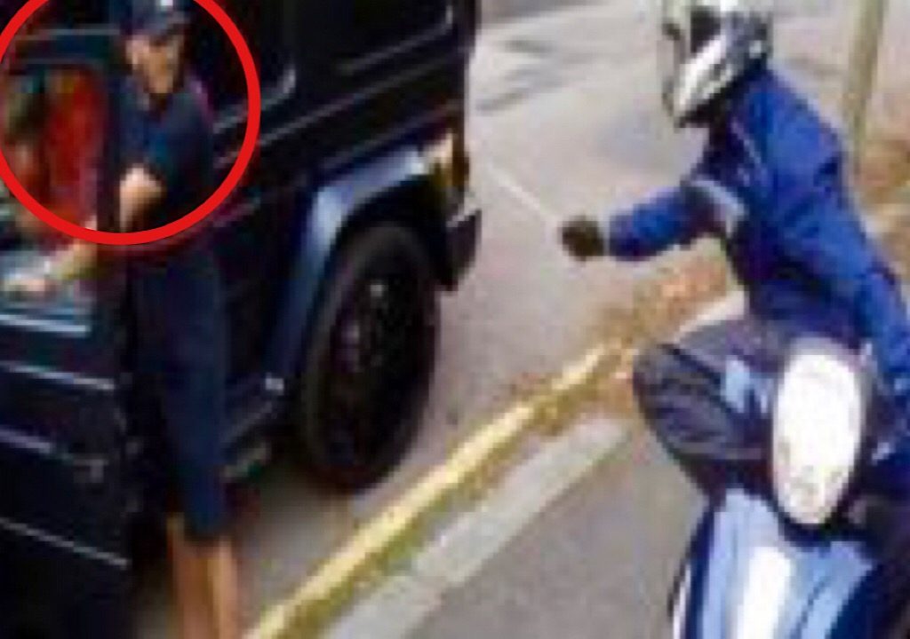 VIDÉO. Le footballeur Özil victime d’un car-jacking, Kolasinac fait face aux agresseurs