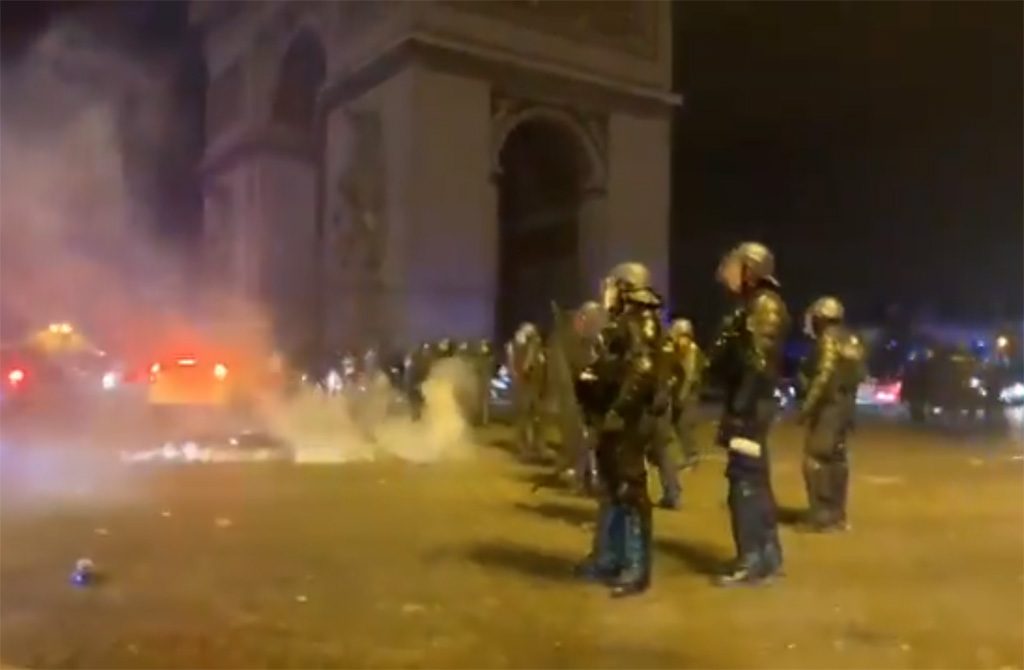 Paris : Incidents sur les Champs-Élysées après la victoire de l'Algérie en 8e de finale de la CAN