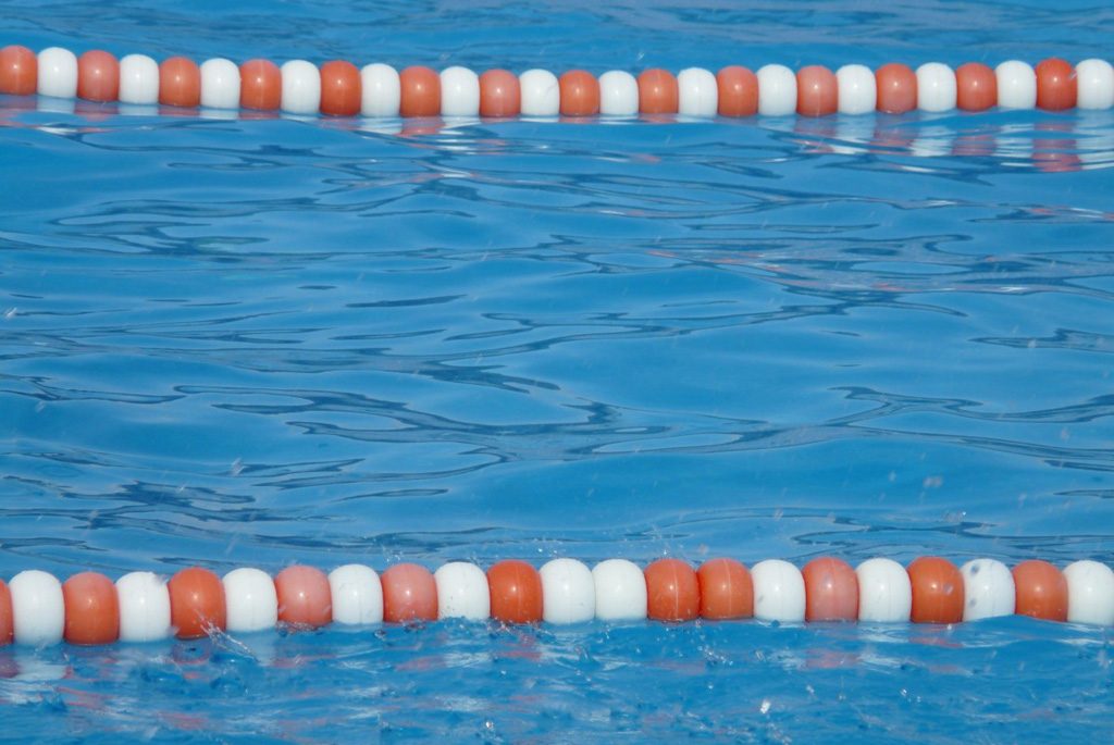 Marseille : Un touriste allemand reniflait les culottes des fillettes dans les vestiaires de la piscine
