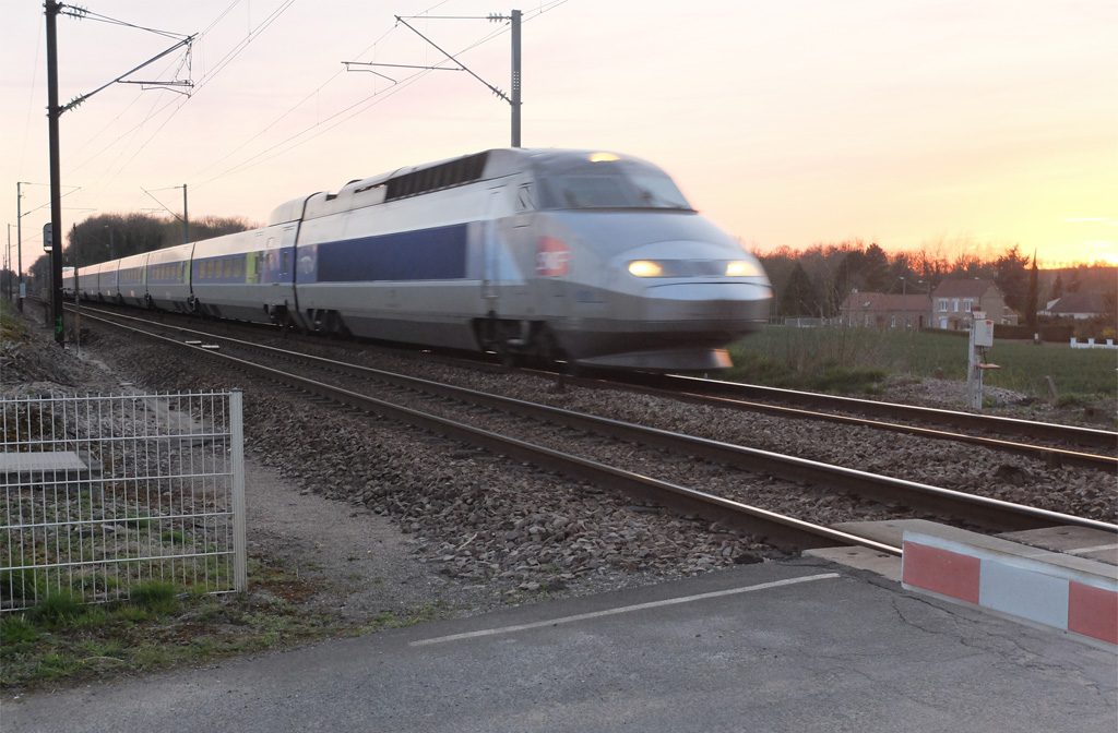 Tarn-et-Garonne : Un adolescent de 14 ans à vélo meurt happé par un TGV