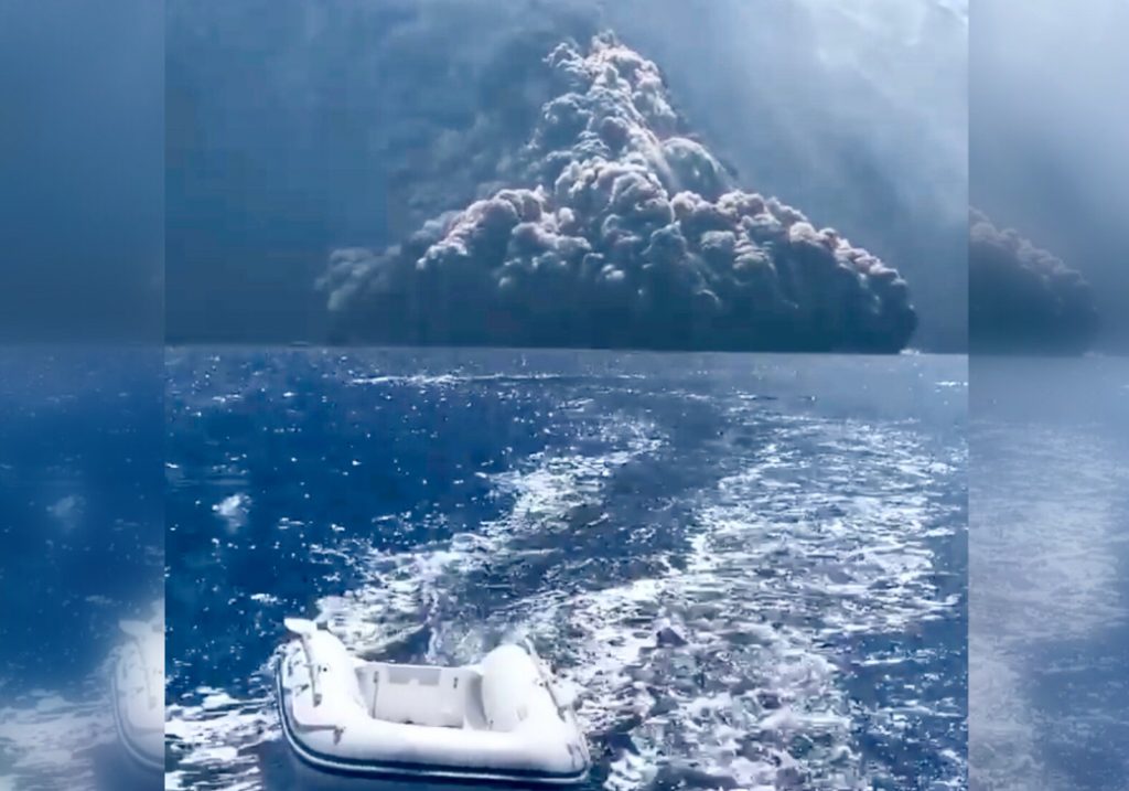 Italie : VIDÉO. Panique à bord d’un voilier qui échappe de peu à l’éruption du volcan Stromboli