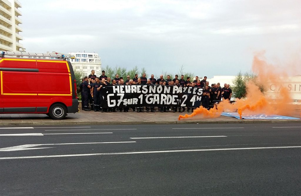 Biarritz : Mobilisation surprise des pompiers pour exprimer leur ras-le-bol, avant le début du G7