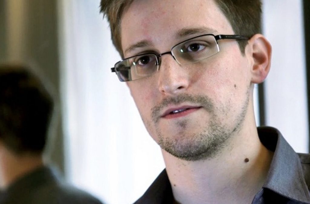 Lanceur d’alerte : la France n’accordera pas l’asile à Edward Snowden