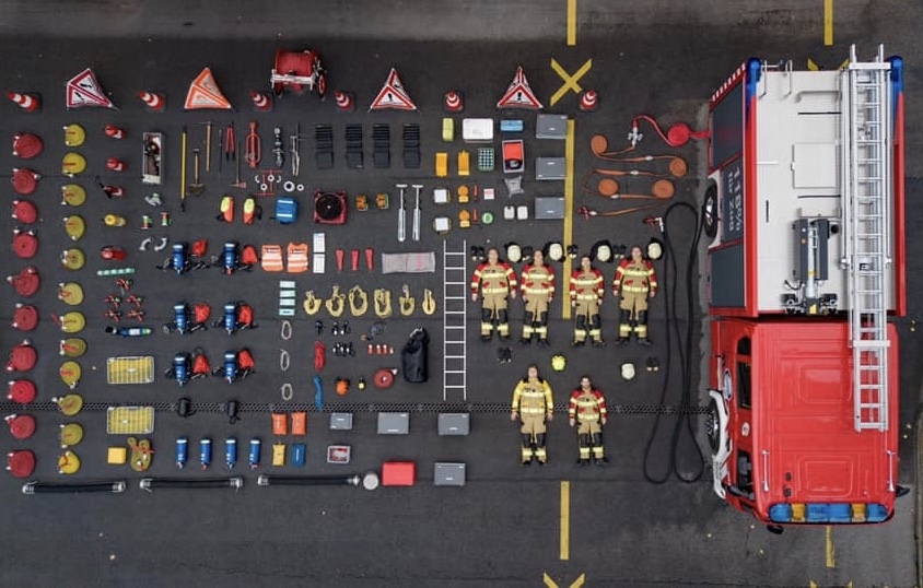 Insolite : Pompiers et policiers se transforment en jouets géants pour le #TetrisChallenge
