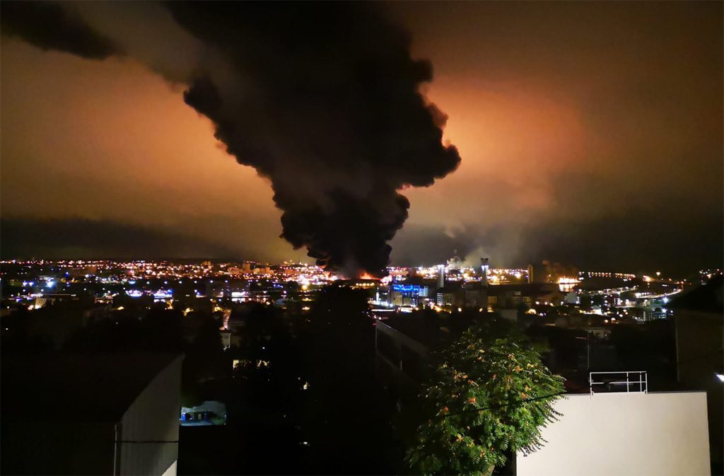 Rouen : Explosions et important incendie dans une usine classée Seveso, la population confinée