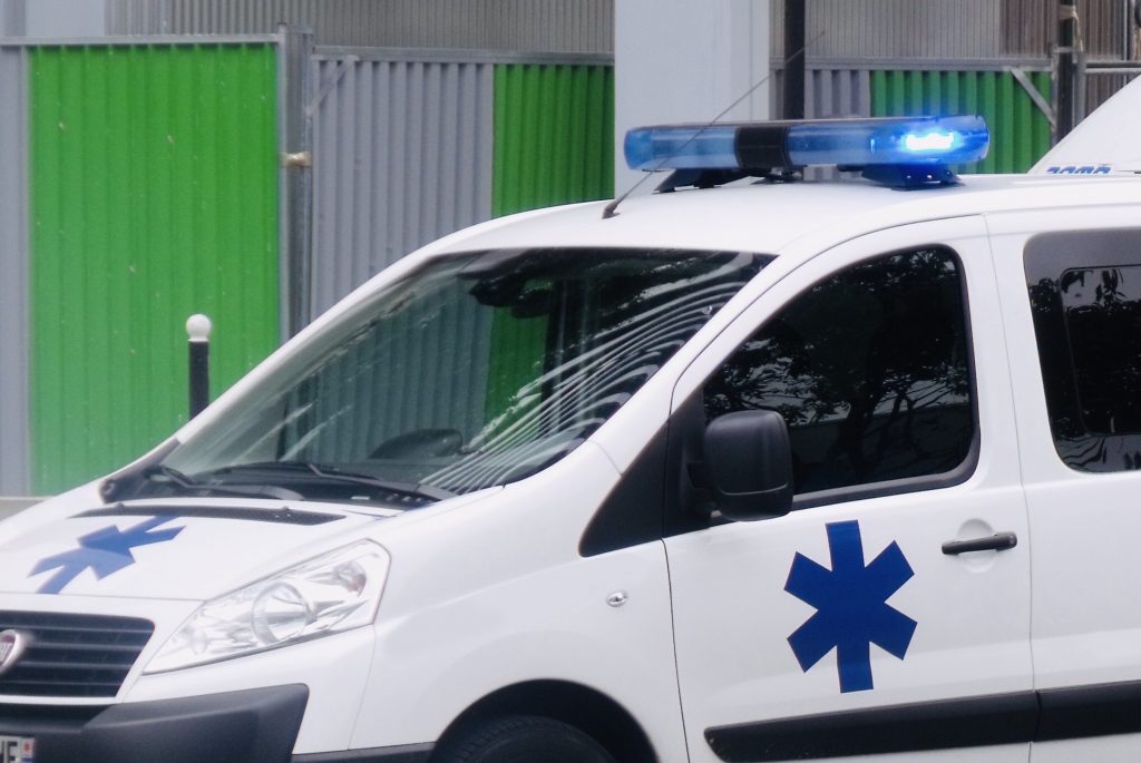 Val-d’Oise : Ils prennent en chasse une ambulance sur l’A15 et la percutent volontairement