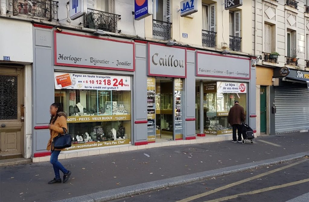 Paris : 3 hommes attaquent une bijouterie à coups de masse