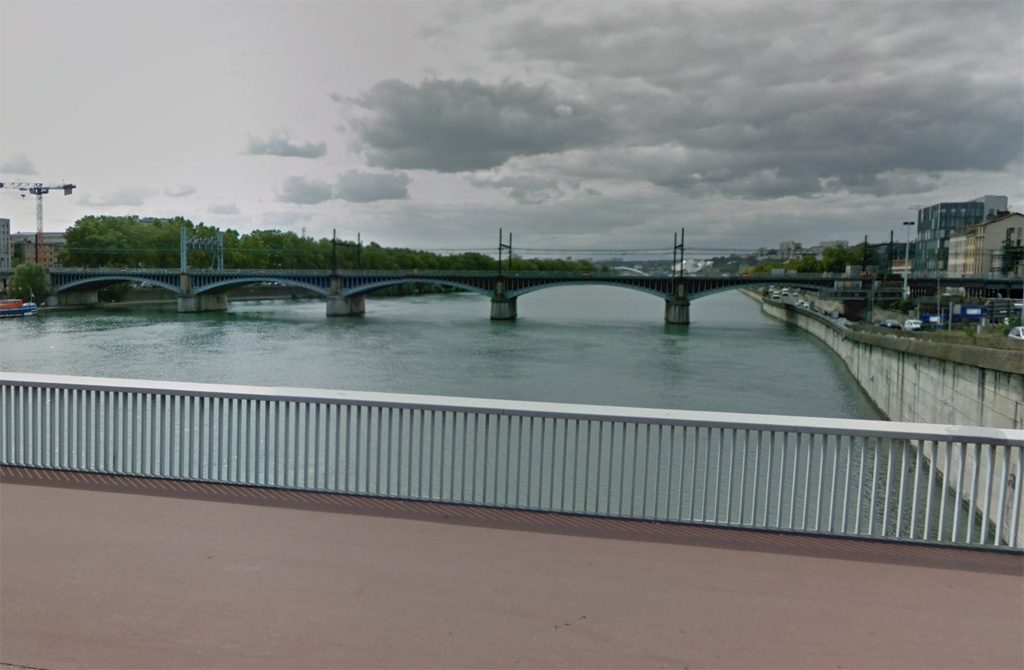 Lyon : Le cadavre d'une femme pieds et poings liés repêché dans le Rhône