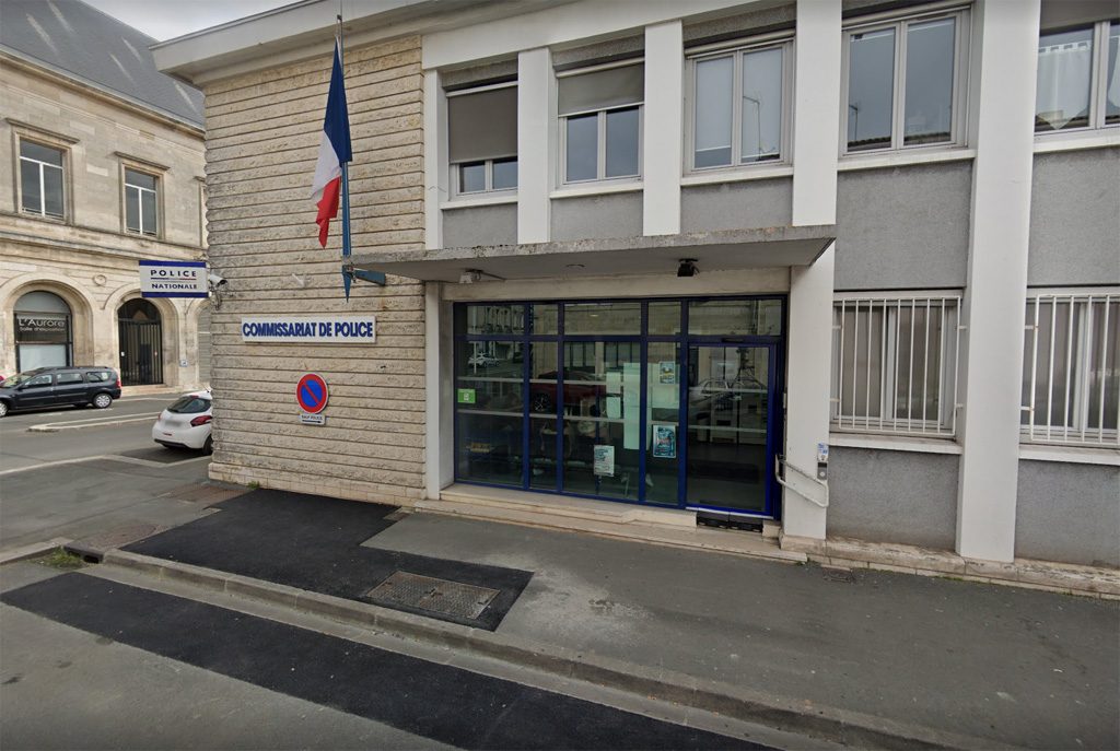Charente-Maritime : Un homme pénètre dans le commissariat et braque les policiers
