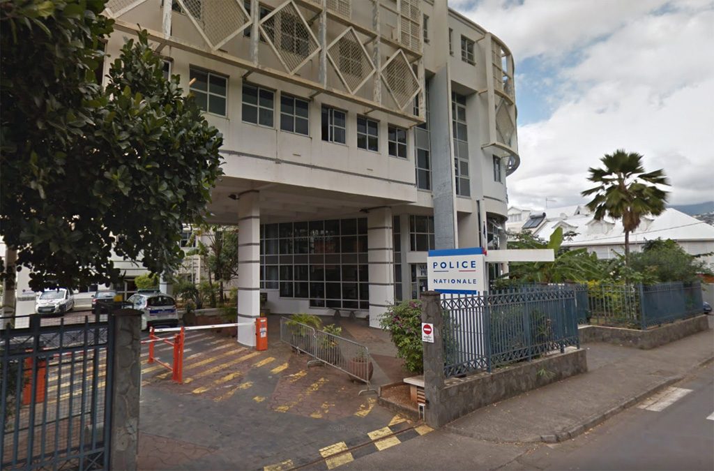 Attaque au couteau dans un commissariat à La Réunion : un homme a été interpellé