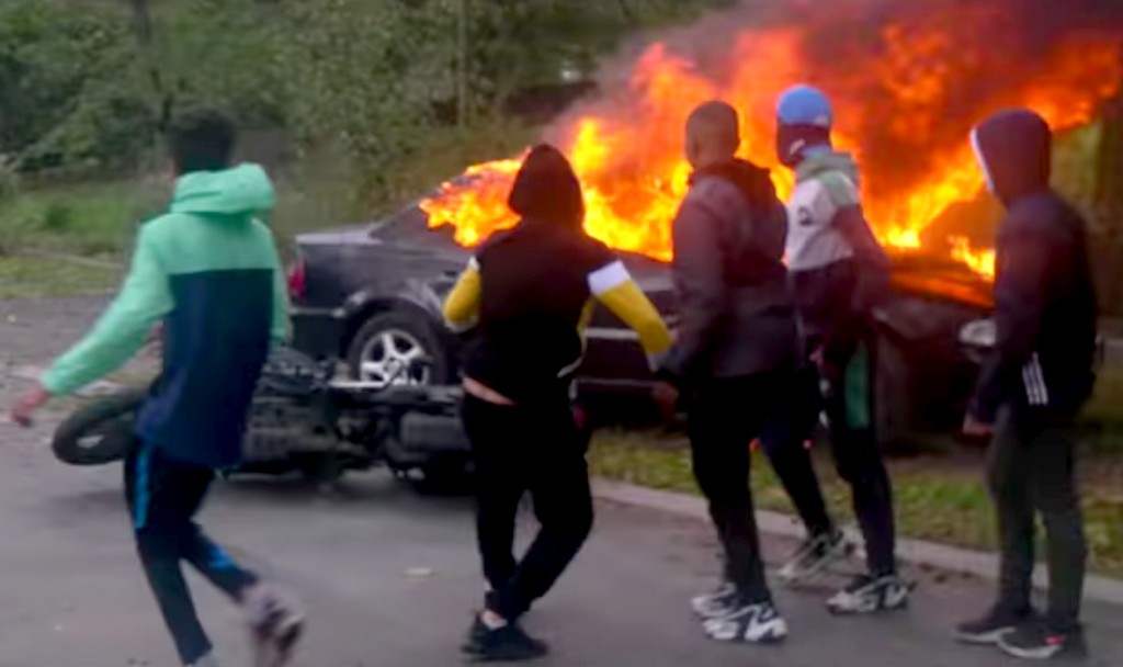 Gironde : Un clip de rap montre des véhicules volés en train de brûler, une information judiciaire ouverte