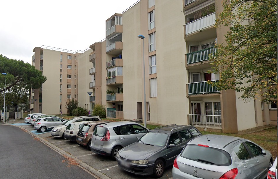 Haute-Garonne : Un homme tué d'un coup de couteau découvert chez lui plusieurs jours après sa mort