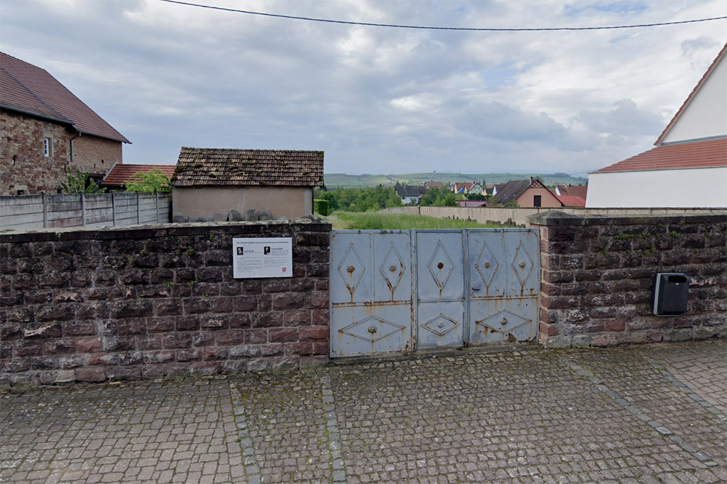 Bas-Rhin : Plus de 100 tombes profanées dans le cimetière juif à Westhoffen
