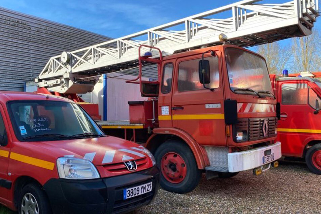 Eure : Les pompiers vendent aux enchères leurs camions d'intervention