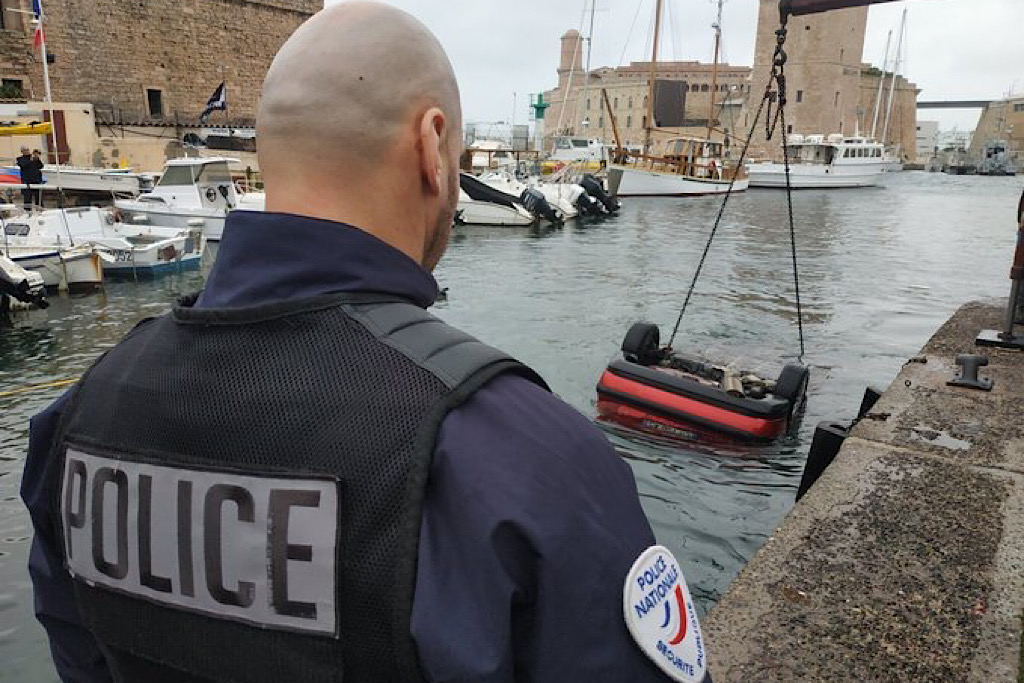Marseille : Il suit aveuglément son GPS et tombe dans le Vieux-Port