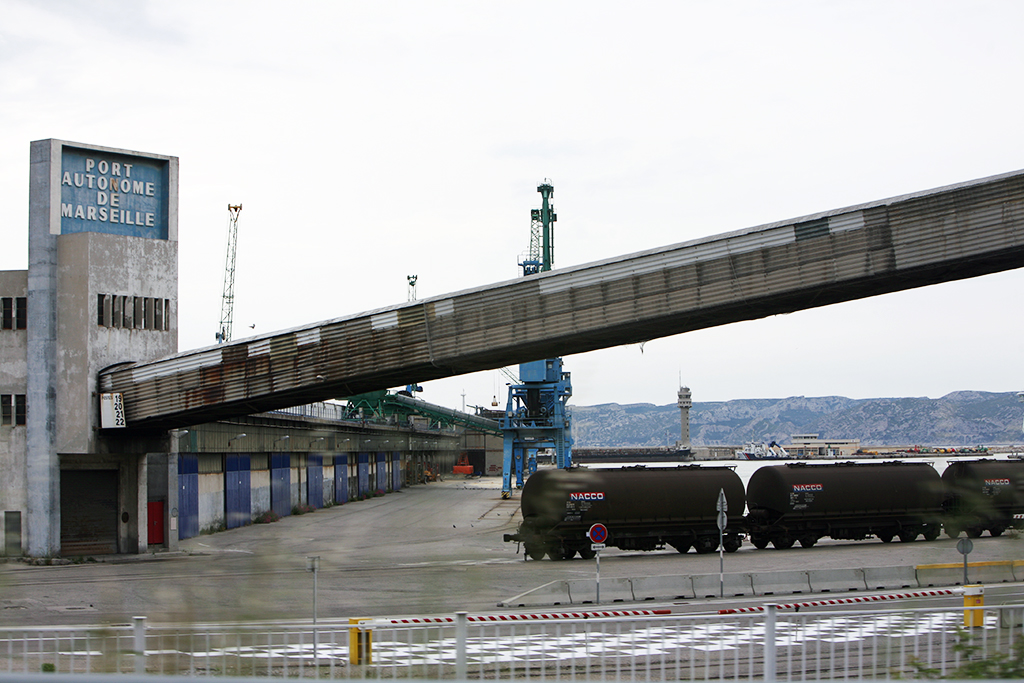 Marseille : Au moins 18 voitures neuves volées par des dizaines d'intrus qui ont pénétré dans le port autonome