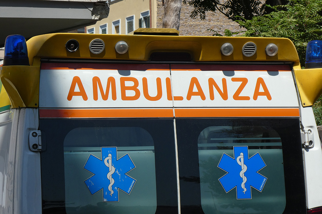 Coronavirus : L'Italie annonce le décès de 525 patients, le bilan passe à 15 887 morts