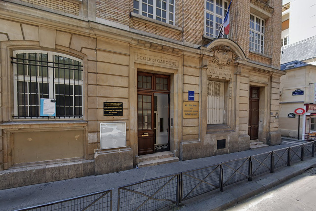 Paris : Un élève poignardé dans la cour du lycée Pierre Lescot, 2 agresseurs en fuite