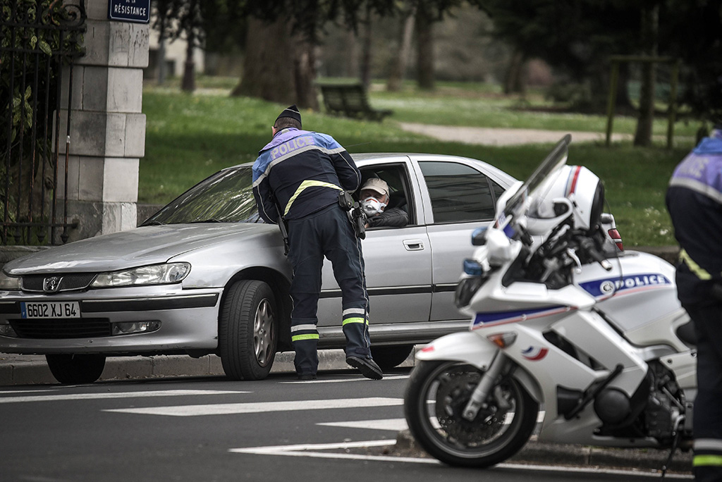 Besançon : Un contrôle du confinement permet l'interpellation d'un suspect recherché pour «tentative d'homicide»