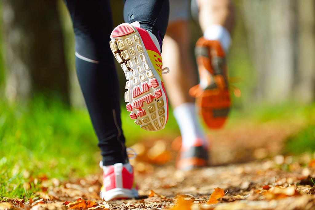 Coronavirus : Une étude recommande de respecter 10 mètres entre chaque joggeur pour éviter toute transmission