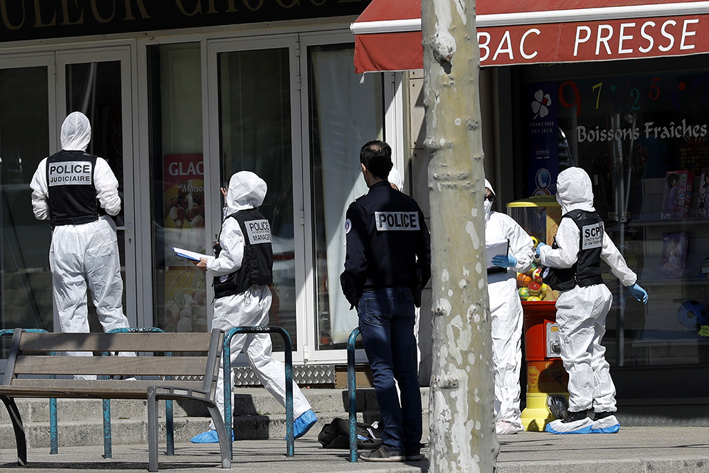 Attaque de Romans-sur-Isère : une information judiciaire ouverte, l'assaillant a été mis en examen