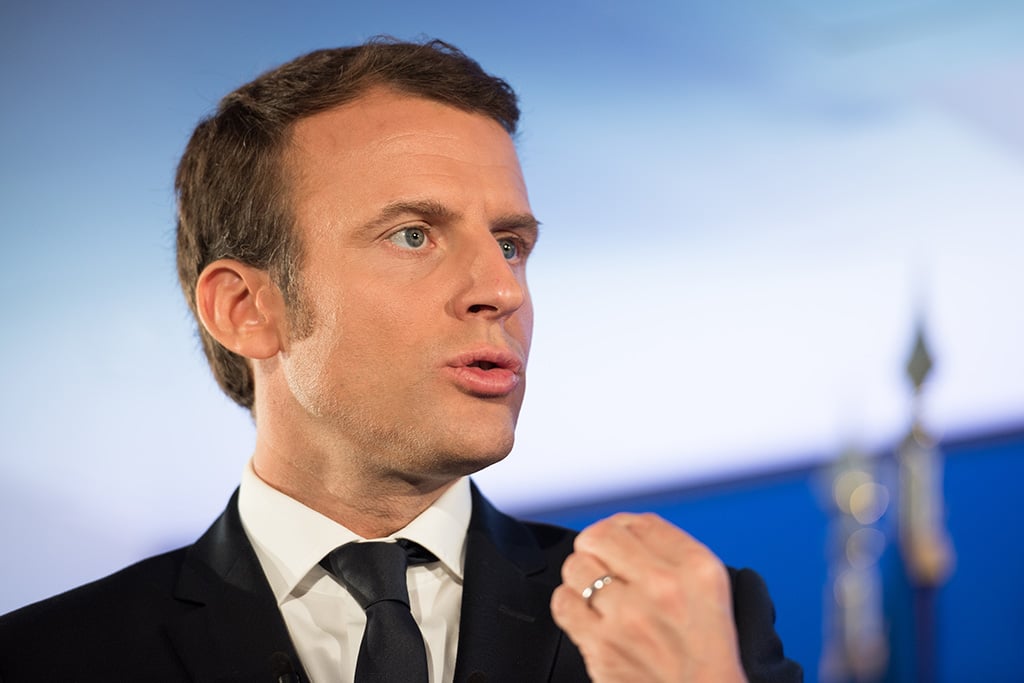 Covid-19 : Macron promet un vaccin pour «tous les Français qui le souhaitent» d'ici la «fin de l'été»