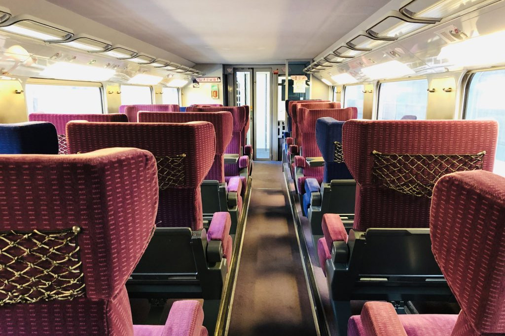 Var : Il menace les voyageurs d'un TGV avec un couteau, hurle «Allah Akbar» et fait l'apologie du terrorisme