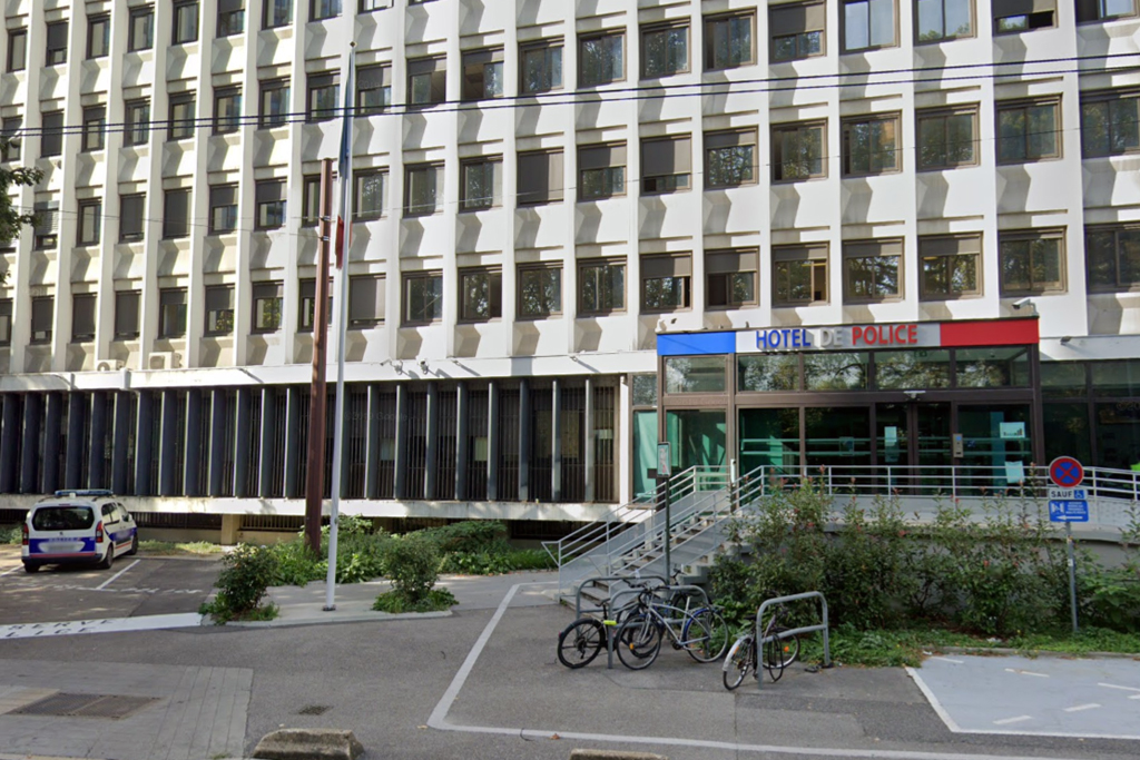 Grenoble : Un homme entre armé dans le parking de l'hôtel de police